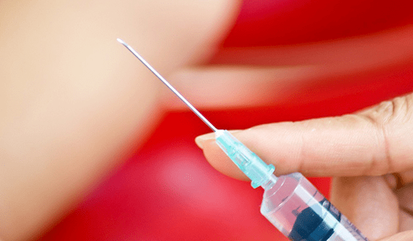 Injections d'acide hyaluronique pour l'épaisseur du pénis.